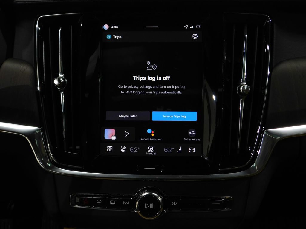 Used 2026 Volvo V90 B6 Cross Country Ultra image 47