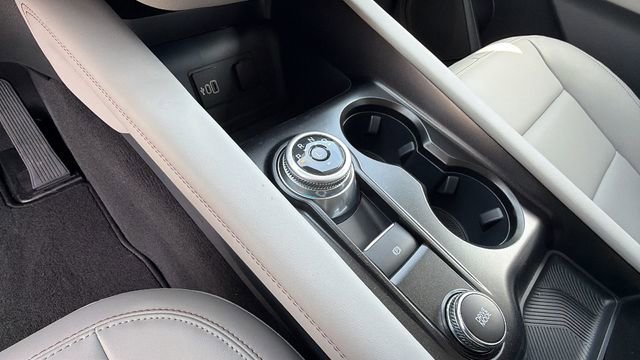 New 2026 Ford Explorer Active w/ Active Comfort Package image 24