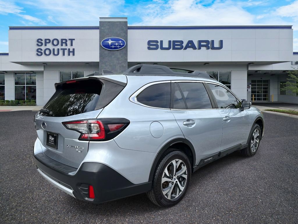 Used 2022 Subaru Outback Limited XT AWD/4WD image 3