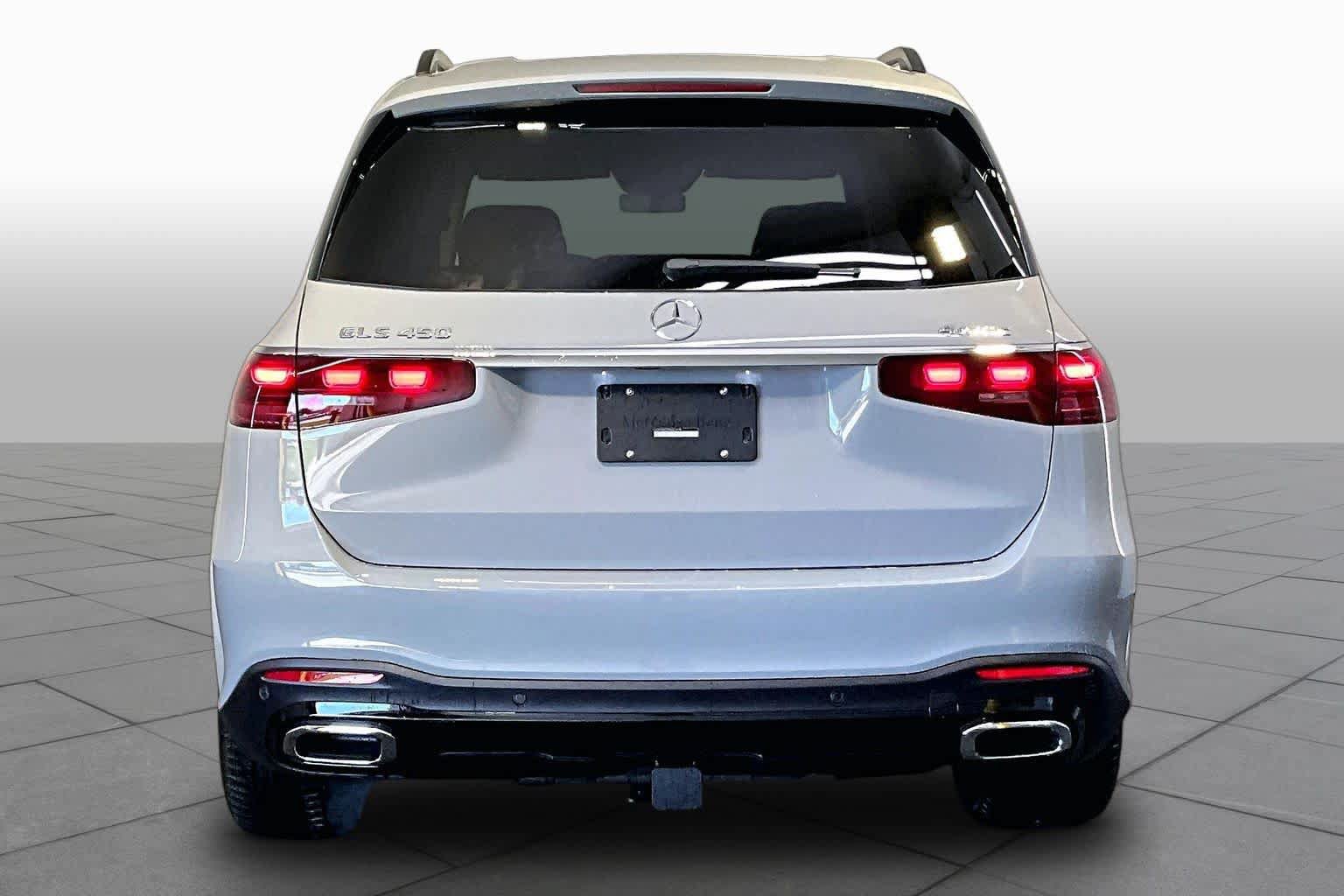 New 2026 Mercedes-Benz GLS 450 4MATIC image 4