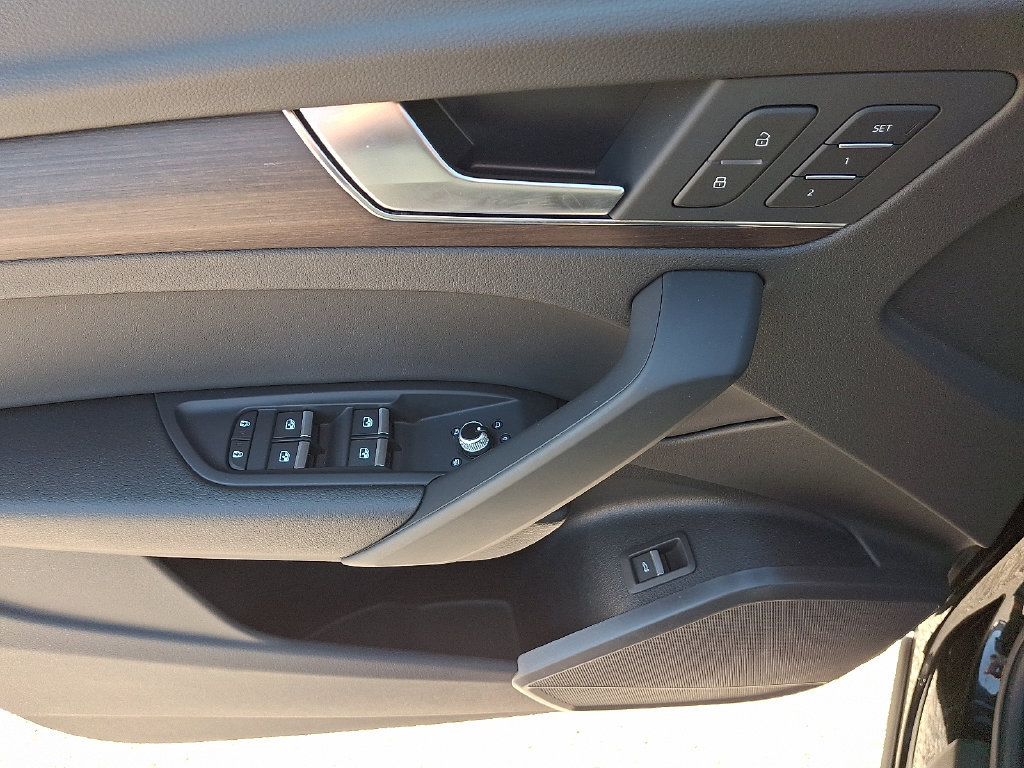 Certified 2023 Audi Q5 2.0T Premium AWD/4WD image 13