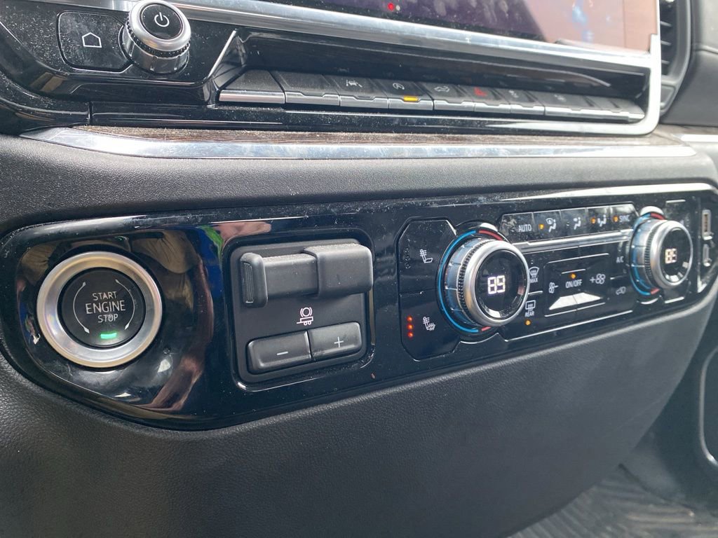 Used 2024 GMC Sierra 1500 Elevation image 10