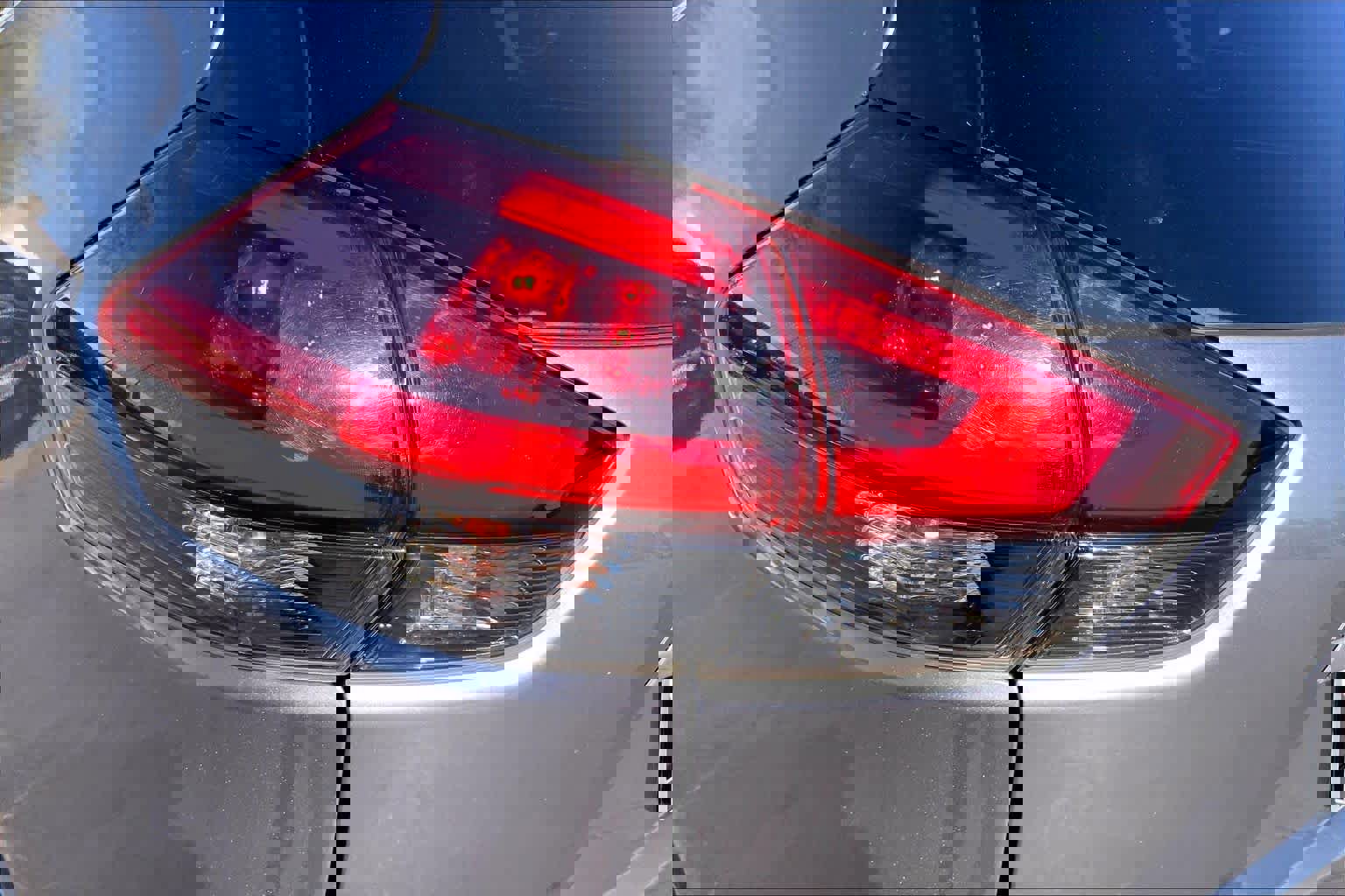 Used 2018 Nissan Rogue SV image 29