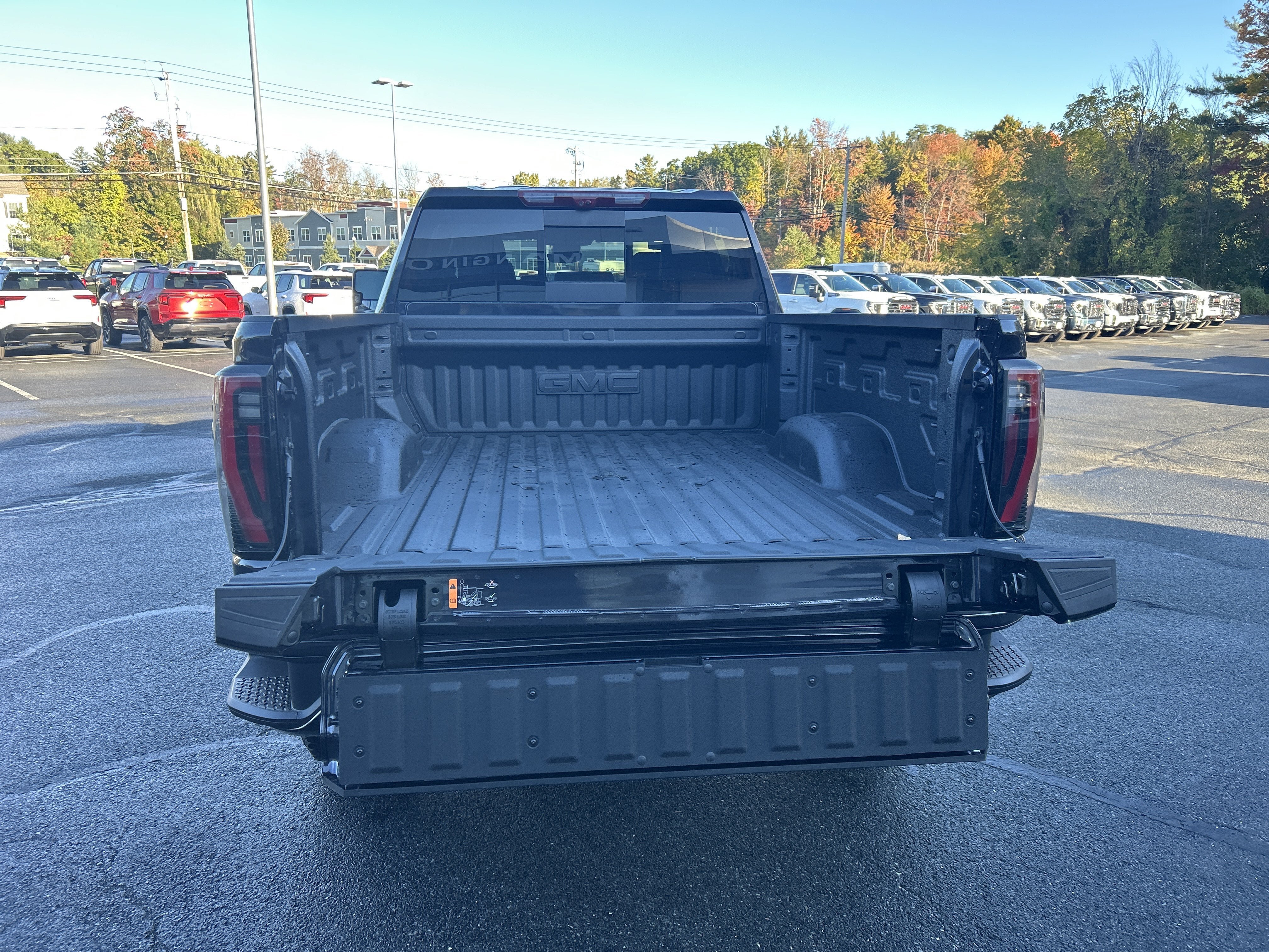 New 2026 GMC Sierra 2500 AT4 w/ AT4 Premium Plus Package AWD/4WD image 12