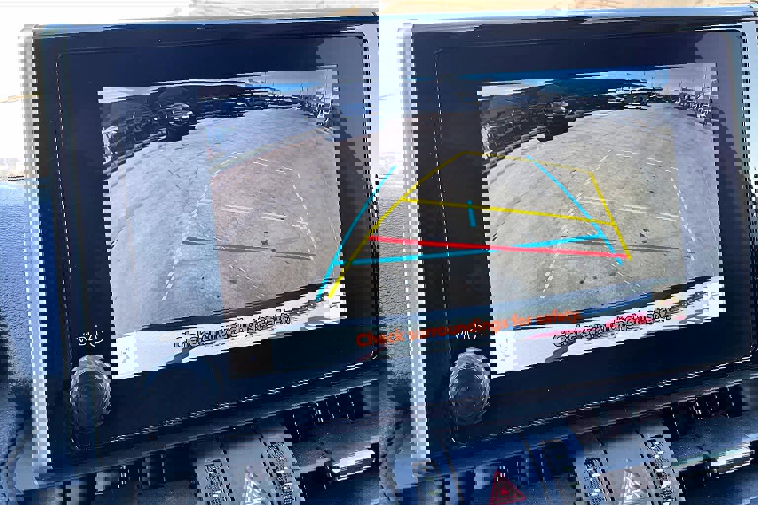 Used 2025 Toyota RAV4 XLE Premium image 24