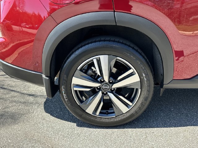 Certified 2025 Nissan Rogue SL AWD/4WD image 19