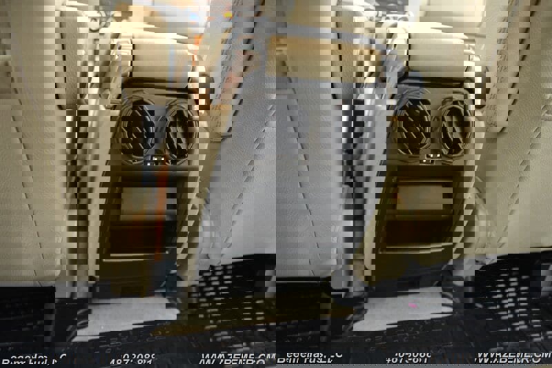 Used 2015 Land Rover LR4 HSE image 26