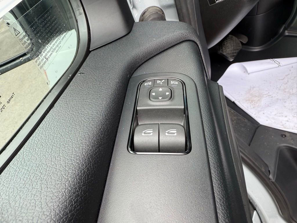 New 2025 Mercedes-Benz Sprinter 2500 image 24