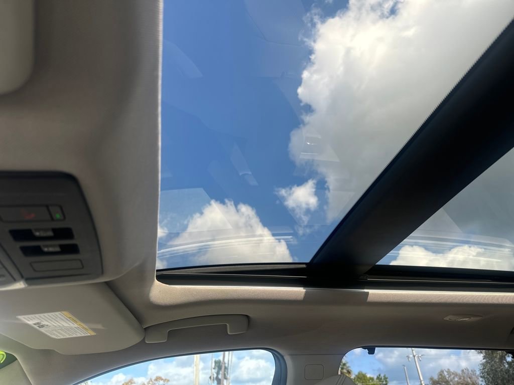 Used 2021 Nissan Rogue SL w/ Premium Package image 23