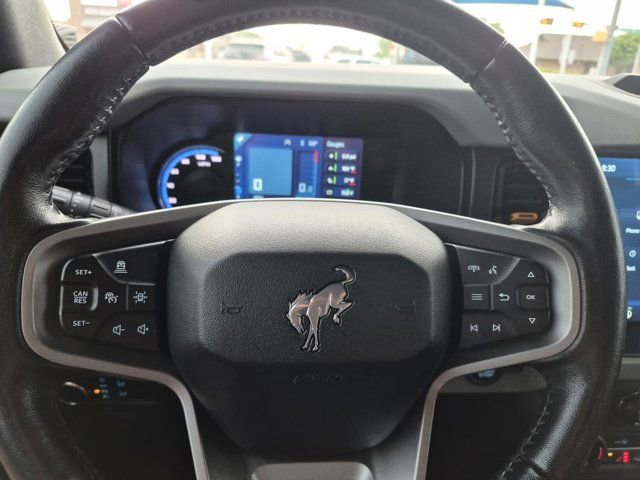 Used 2022 Ford Bronco Badlands image 17