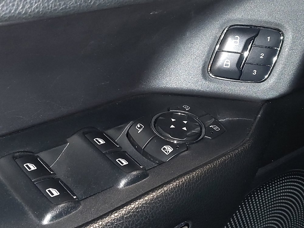 Used 2018 Ford Expedition Limited w/ Equipment Group 302A RWD image 27