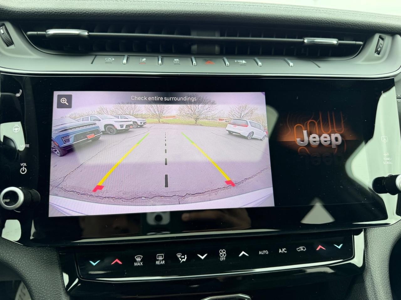 New 2026 Jeep Grand Cherokee Altitude image 23