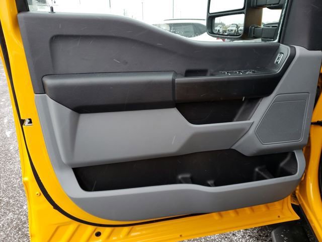 New 2026 Ford F550 4x4 Crew Cab image 15