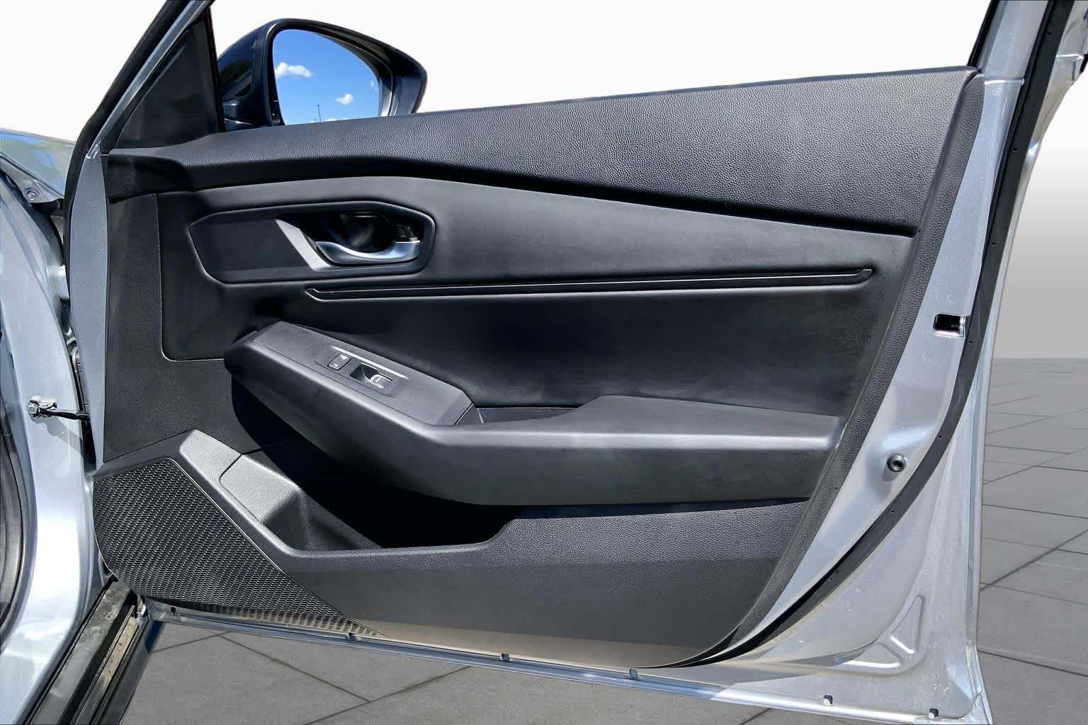 Used 2025 Honda Accord SE image 23
