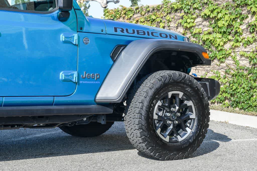 Used 2024 Jeep Wrangler Unlimited Rubicon 4xe w/ Convenience Group AWD/4WD image 12