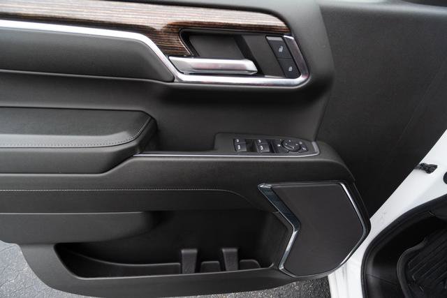 Used 2024 GMC Sierra 1500 Elevation image 16
