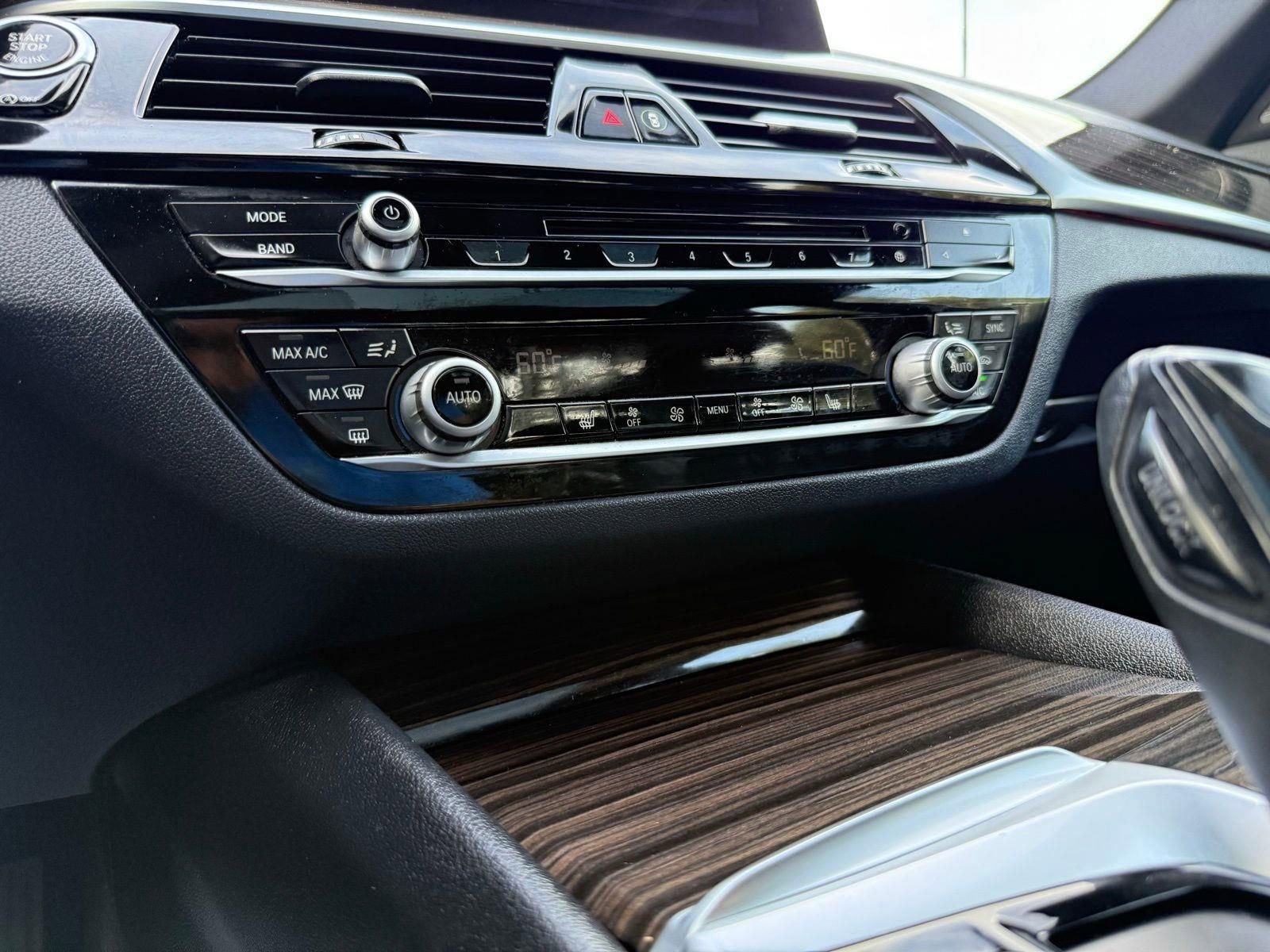 Used 2018 BMW 530i w/ Premium Package RWD image 48