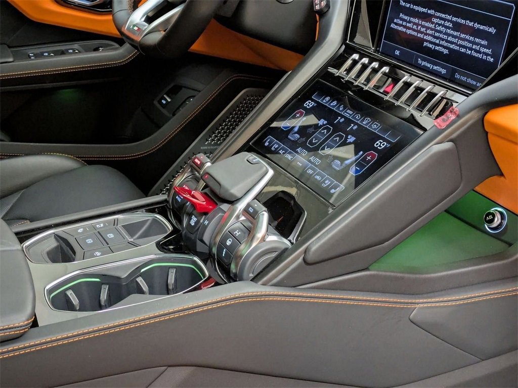 Used 2024 Lamborghini Urus S image 19