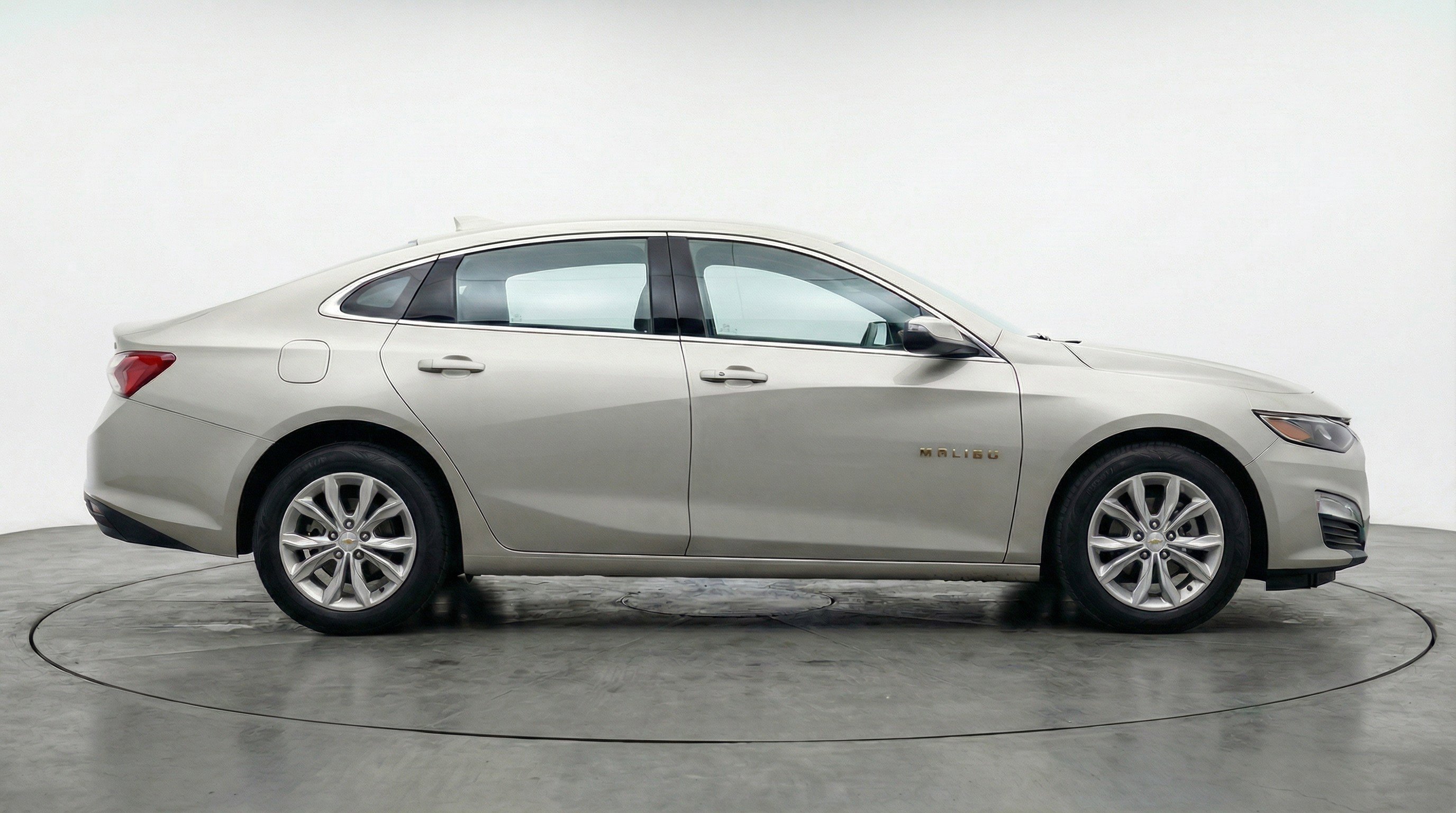 Used 2024 Chevrolet Malibu LT image 11