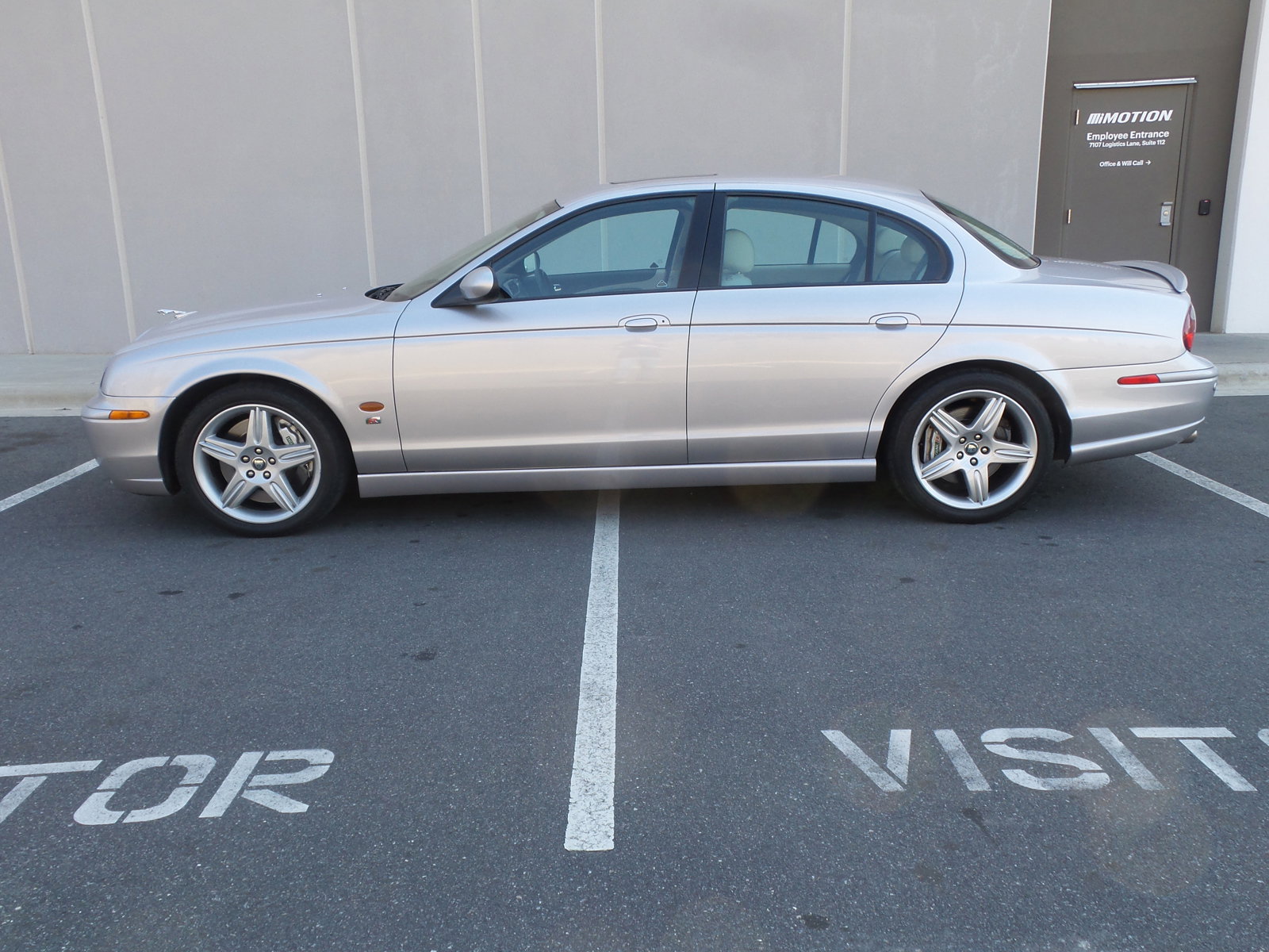 Used 2003 Jaguar S-TYPE R RWD image 98