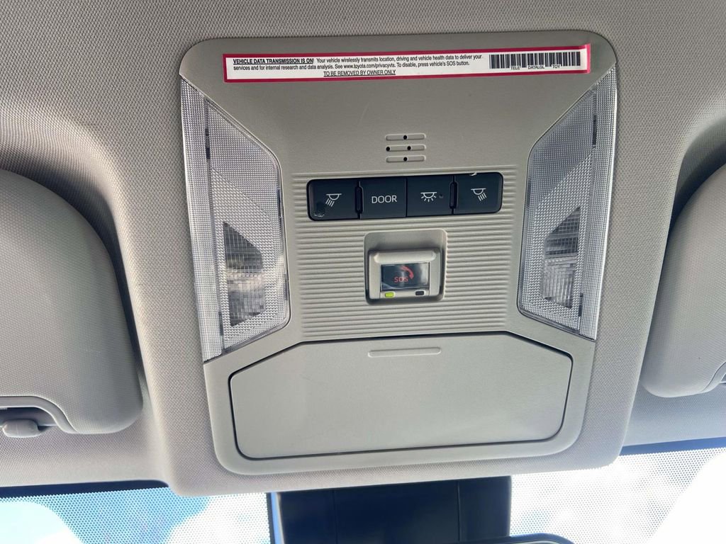 Used 2023 Toyota RAV4 LE image 21