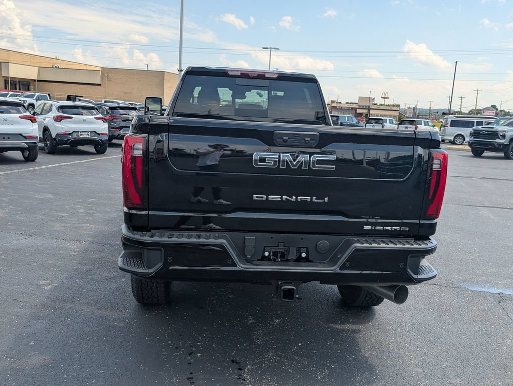 New 2026 GMC Sierra 3500 Denali Ultimate AWD/4WD image 7