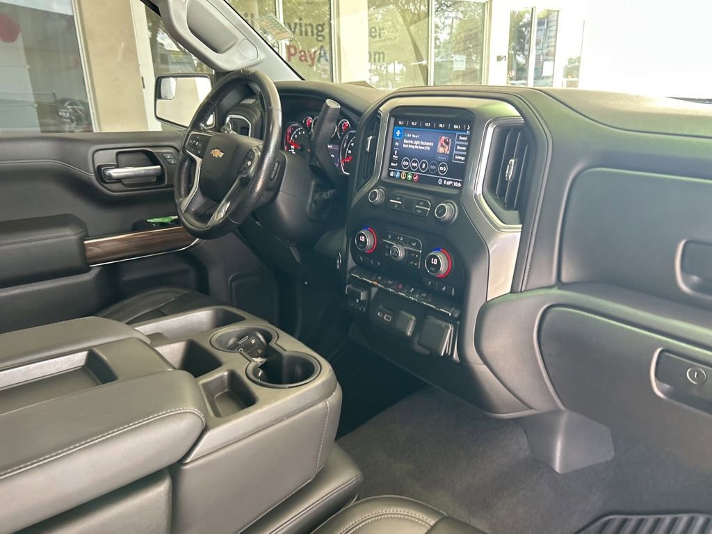 Used 2020 Chevrolet Silverado 1500 LT w/ All-Star Edition image 21