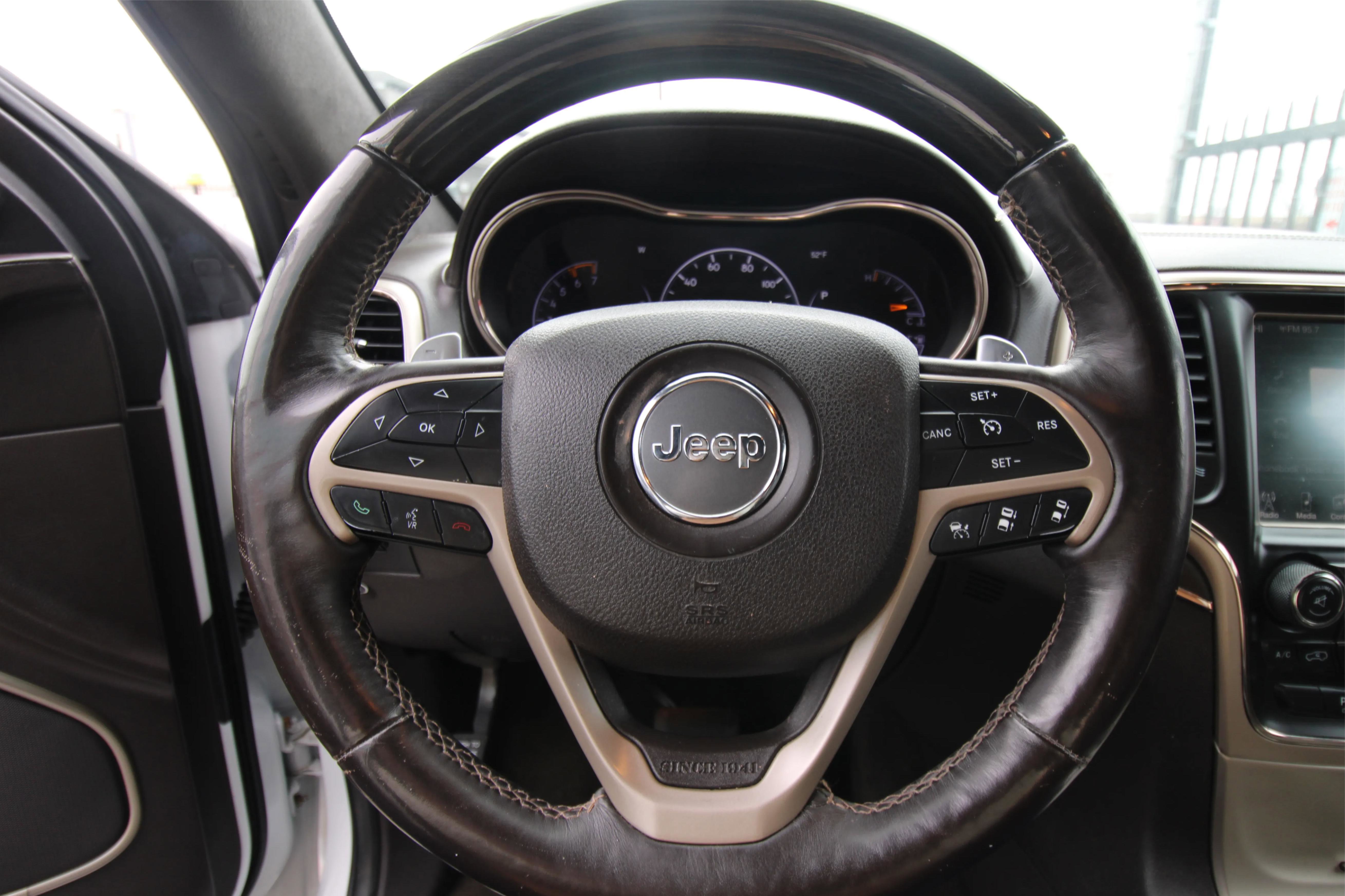 Used 2014 Jeep Grand Cherokee Summit AWD/4WD image 30