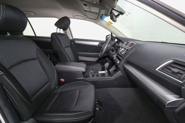 Used 2019 Subaru Outback 2.5i image 16