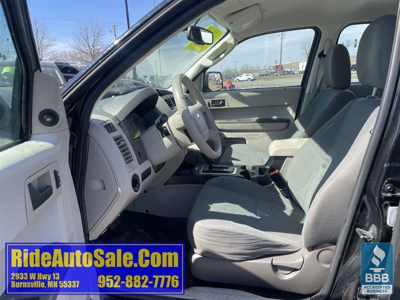 Used 2011 Ford Escape XLS w/ 102A Rapid Spec Order Code AWD/4WD image 10