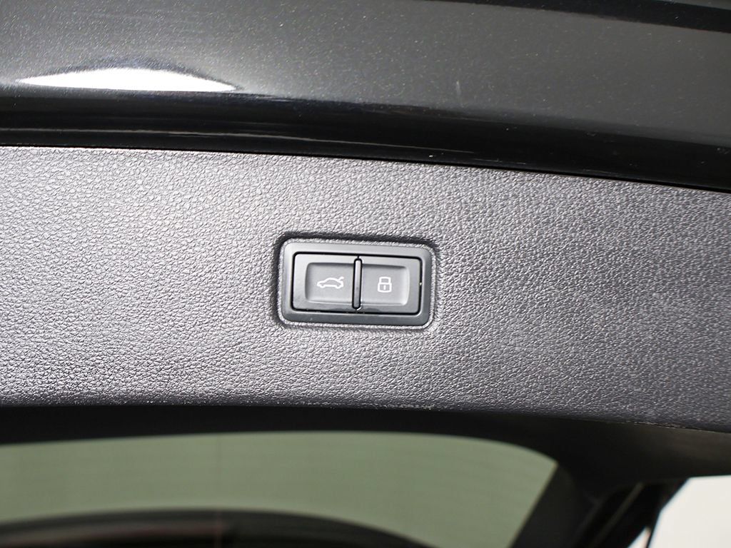 Used 2023 Audi Q7 2.0T Premium Plus w/ Premium Plus Package AWD/4WD image 25
