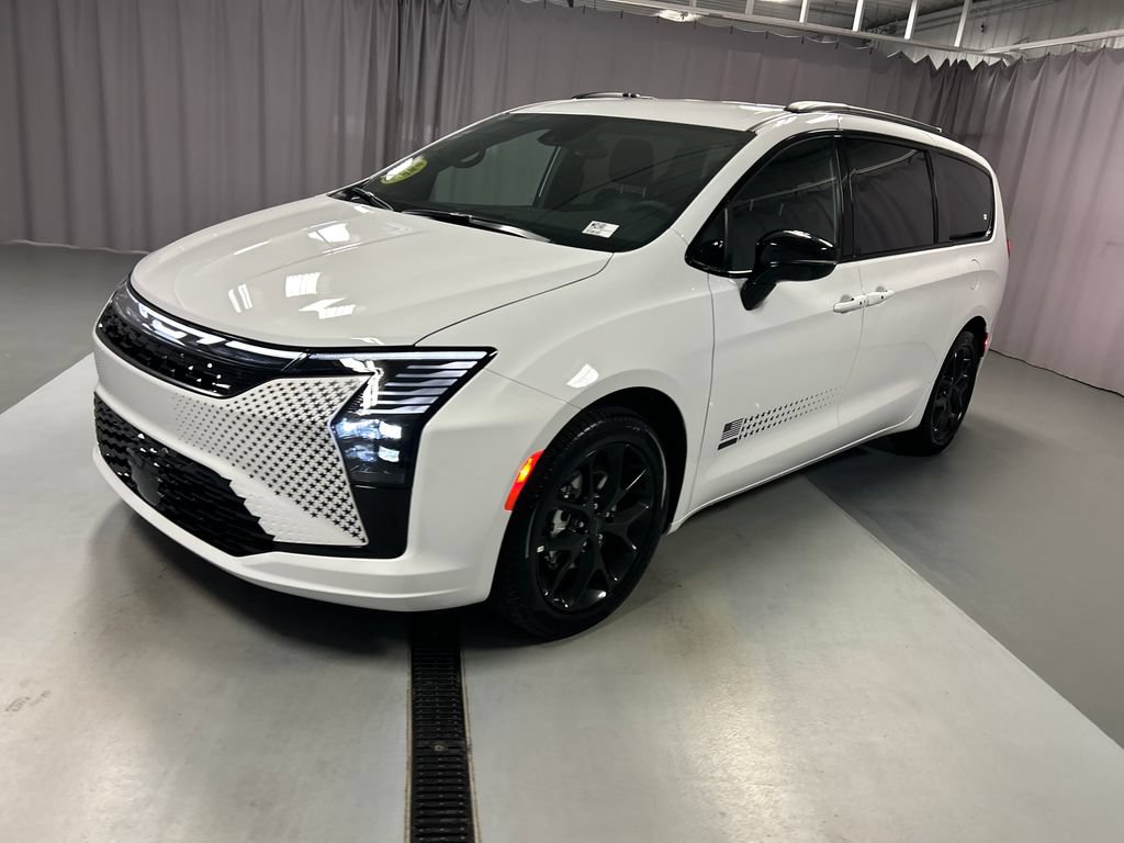 New 2027 Chrysler Pacifica Select FWD image 3