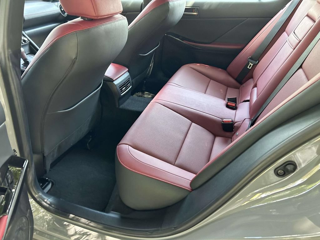Used 2025 Lexus IS 350 F Sport RWD image 9