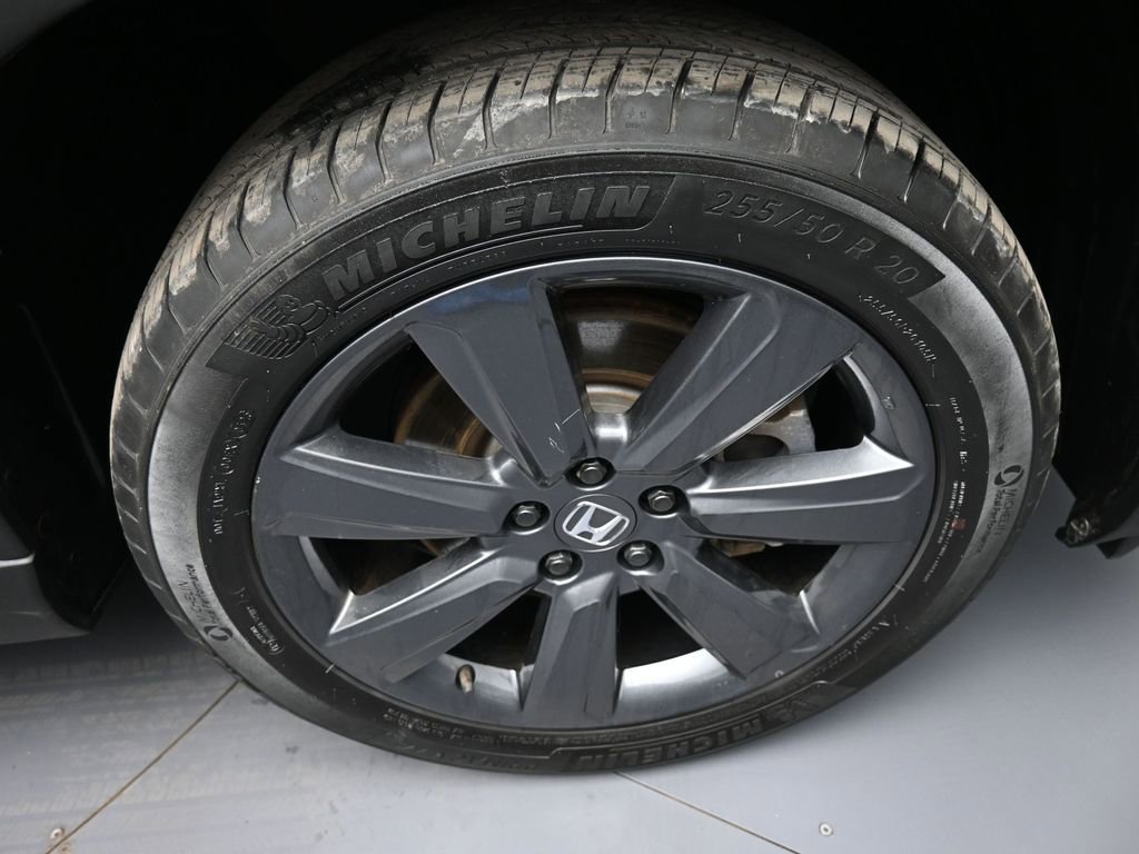 Certified 2023 Honda Pilot Sport image 13