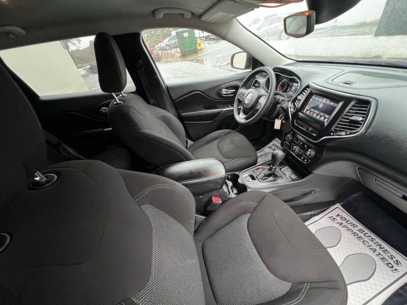 Used 2021 Jeep Cherokee Latitude image 14