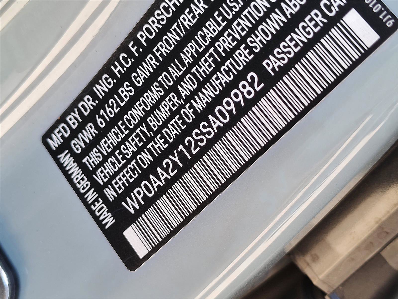 Used 2025 Porsche Taycan image 12