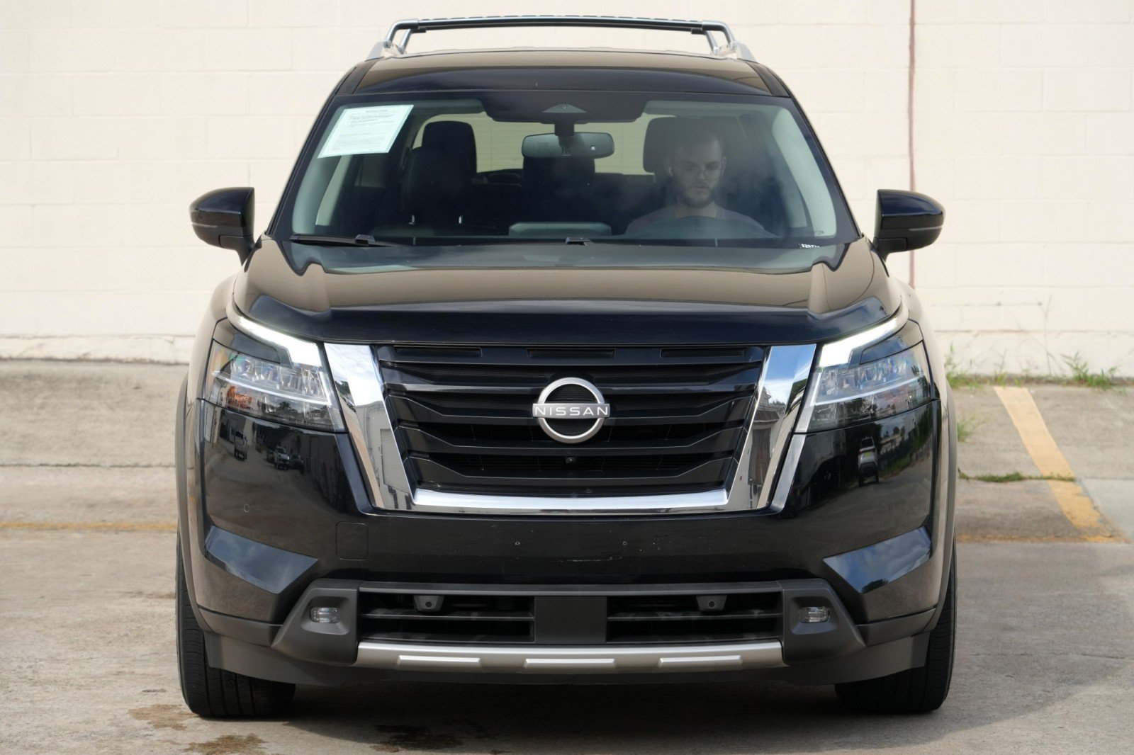 Used 2022 Nissan Pathfinder SL FWD image 45