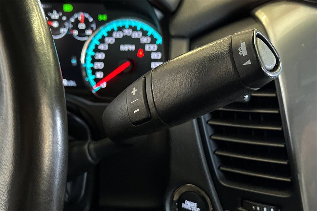 Used 2020 Chevrolet Tahoe Premier w/ Premier 6.2L Value Package image 24