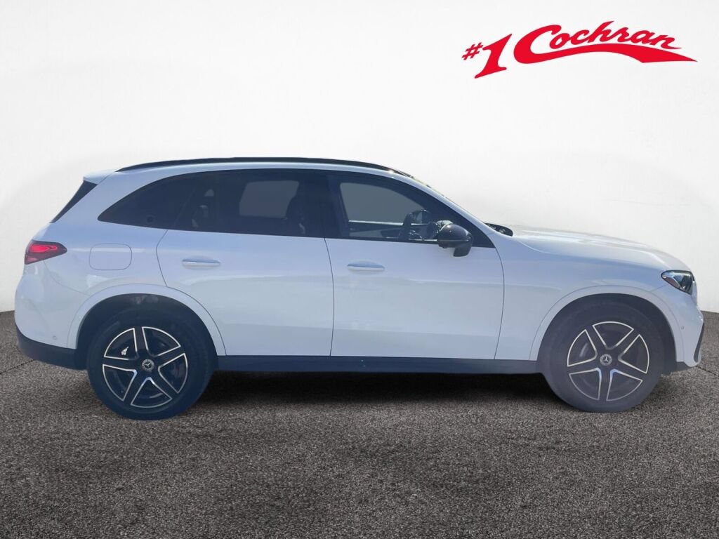 Used 2024 Mercedes-Benz GLC 300 4MATIC image 7