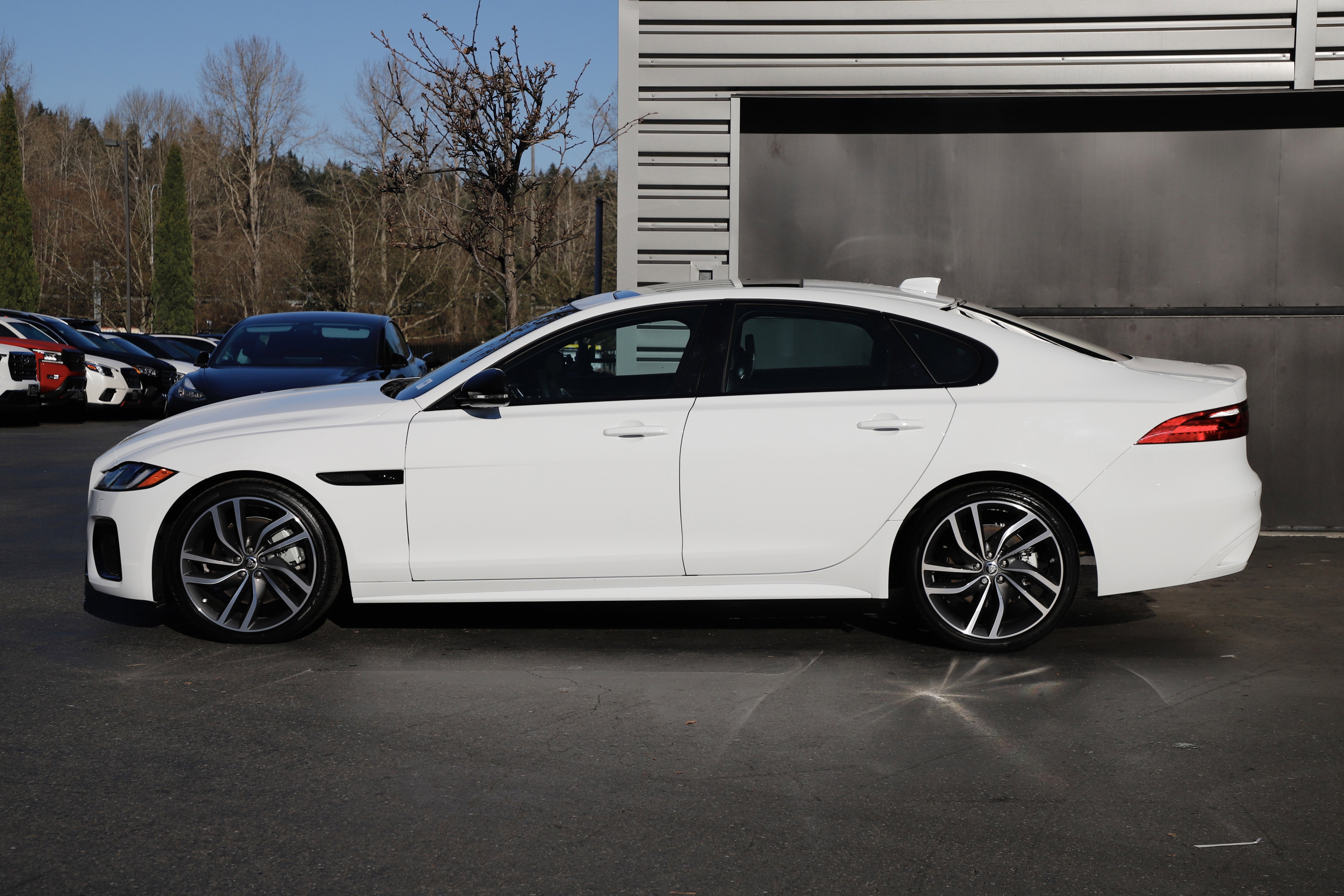 New 2024 Jaguar XF R-Dynamic SE image 3