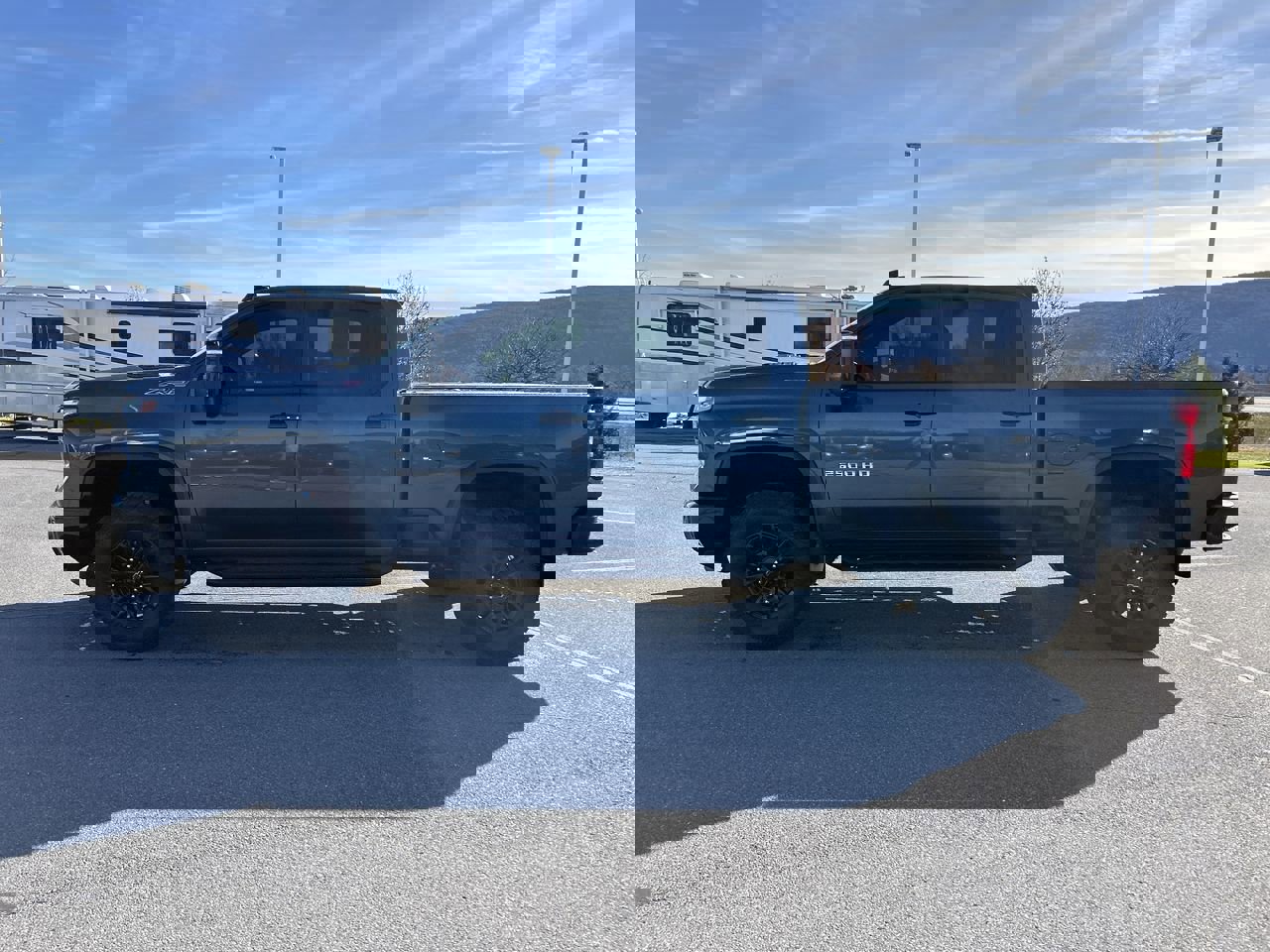 Used 2024 Chevrolet Silverado 2500 ZR2 w/ Snow Plow Prep/Camper Package image 4