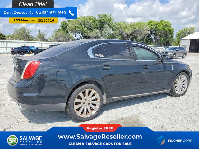Used 2010 Lincoln MKS AWD image 4