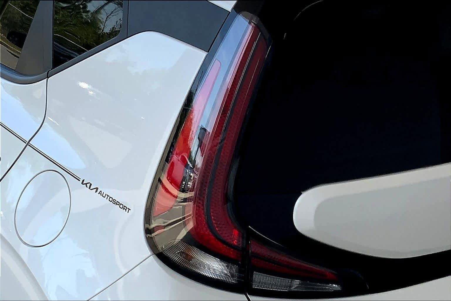 Used 2023 Kia Soul LX image 29