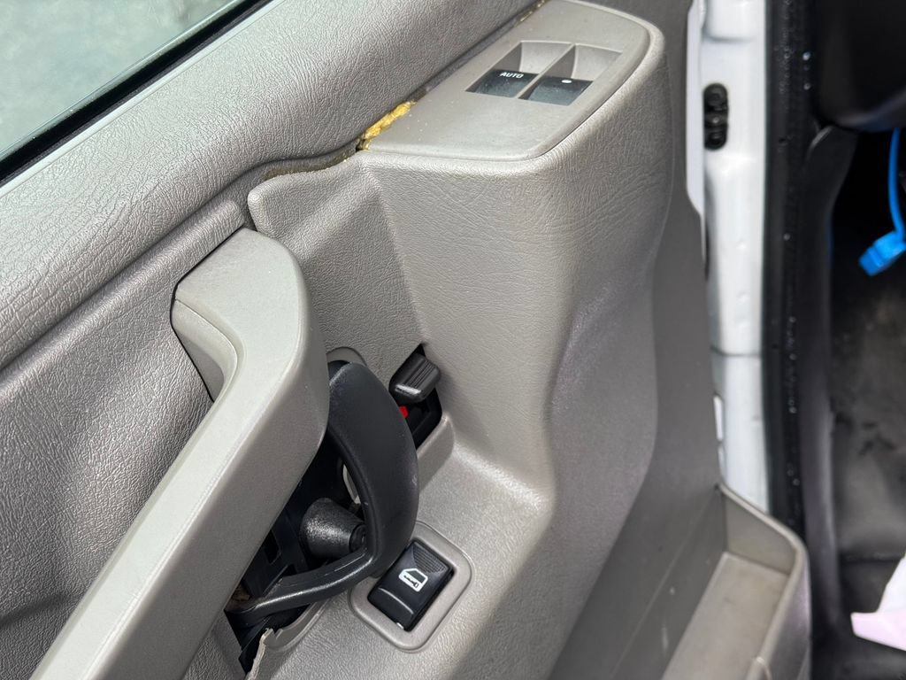 Used 2021 Chevrolet Express 2500 w/ Driver Convenience Package RWD image 17