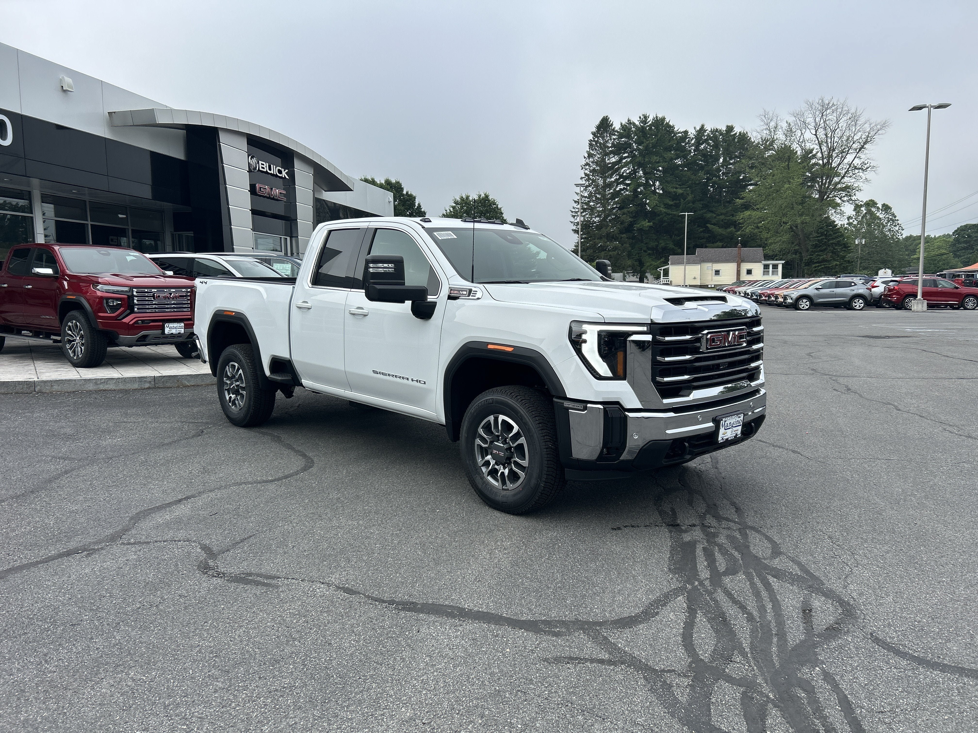 New 2026 GMC Sierra 2500 SLE w/ SLE Value Package; AWD/4WD image 15