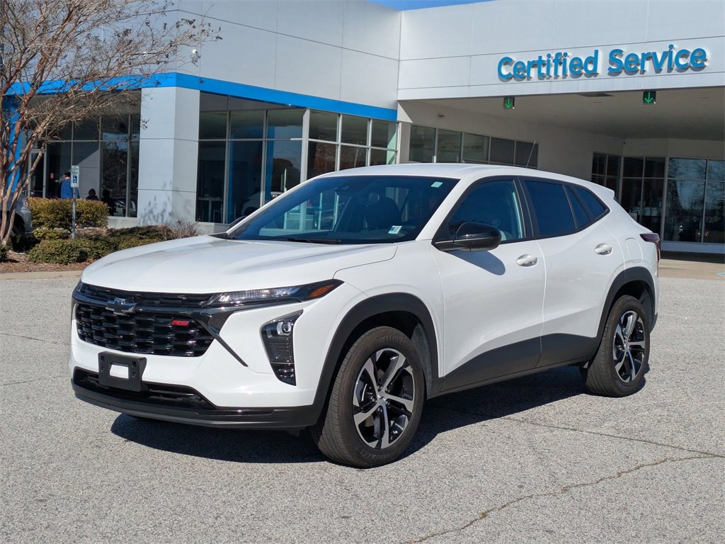 Used 2024 Chevrolet Trax RS image 4