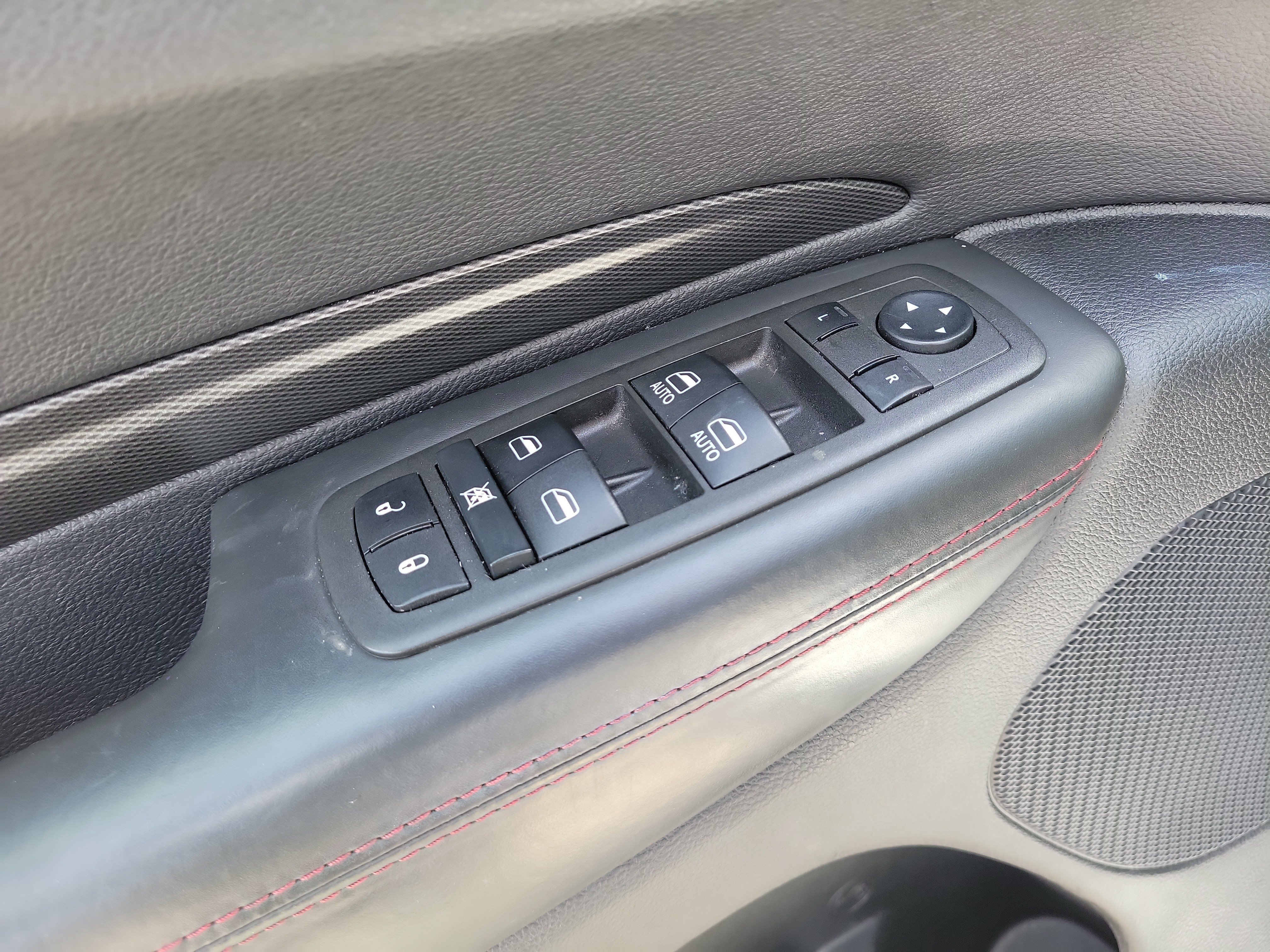 Used 2022 Dodge Durango R/T RWD image 12