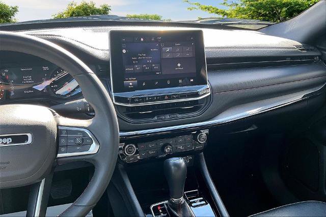 Used 2023 Jeep Compass Trailhawk image 6