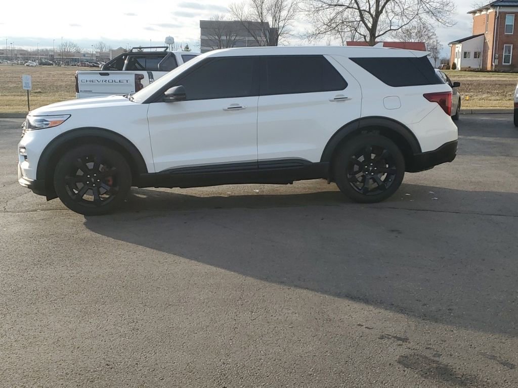 Used 2022 Ford Explorer ST w/ Equipment Group 401A image 4