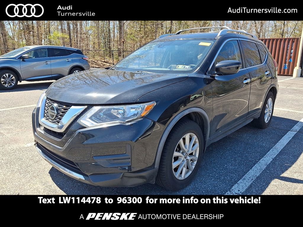 Used 2020 Nissan Rogue SV image 1